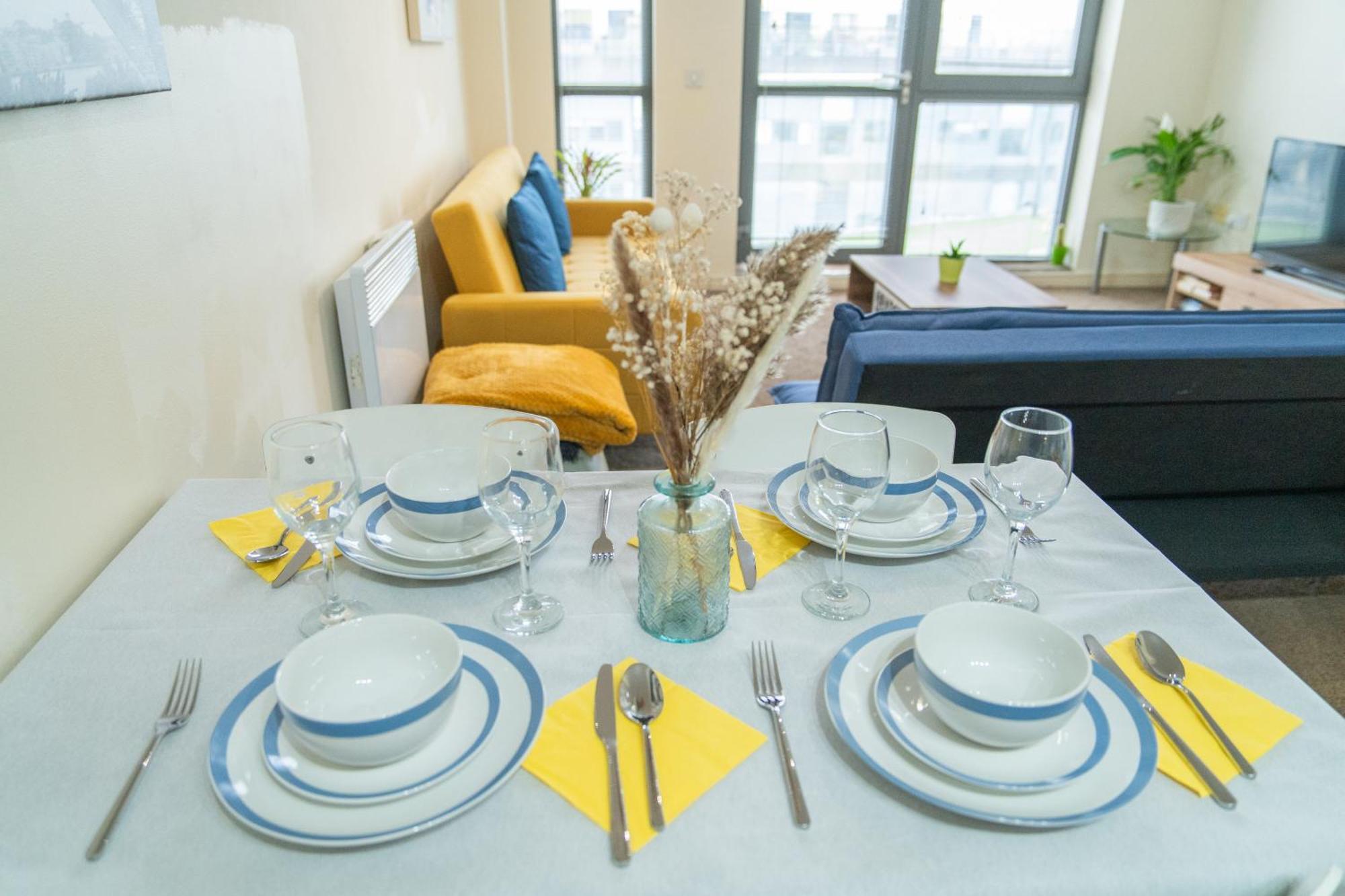 Stay In Our Stylish Flat! & Secure Building & Sleeps Up To 4 Birmingham Zewnętrze zdjęcie