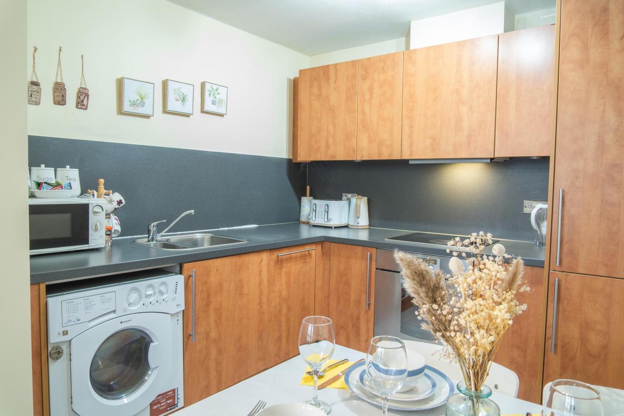 Stay In Our Stylish Flat! & Secure Building & Sleeps Up To 4 Birmingham Zewnętrze zdjęcie